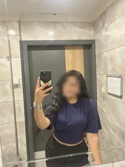 Antonia, 20
