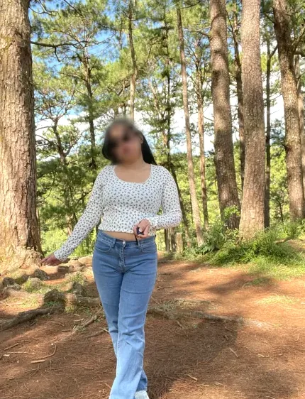 Bettina, 28