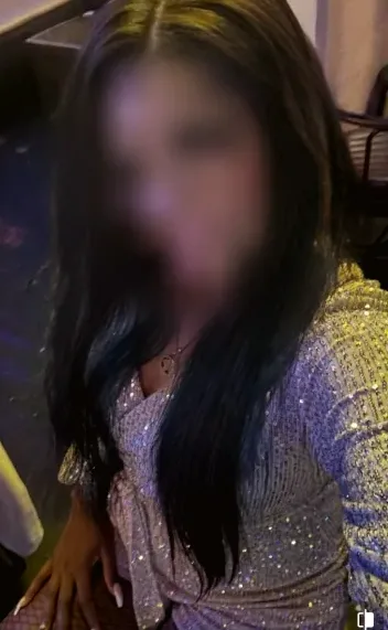 Elena, 36