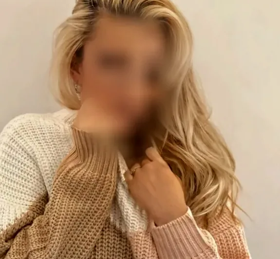 Emilia, 36
