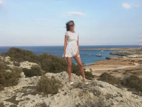 Greta, 34