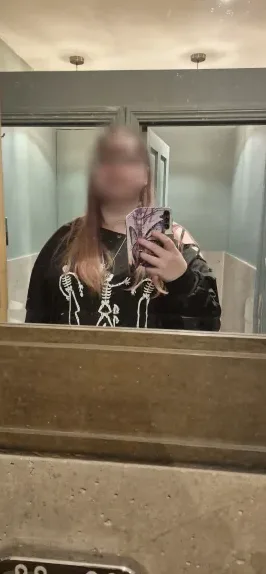 Jelena, 21
