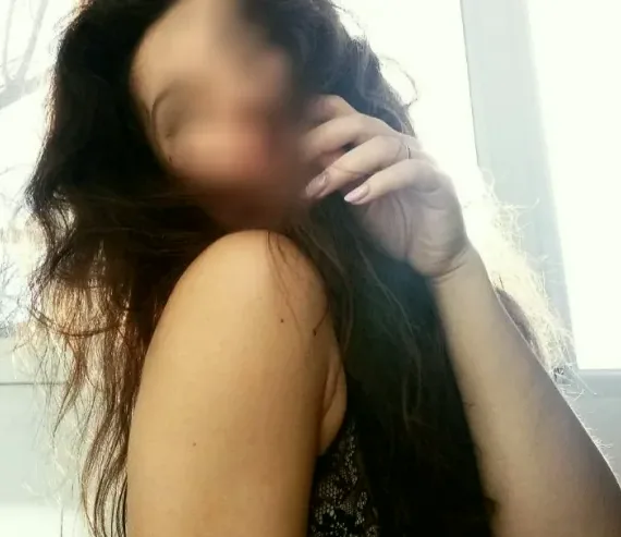 Michaela, 35