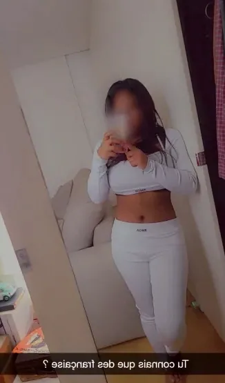 Sabrina, 25